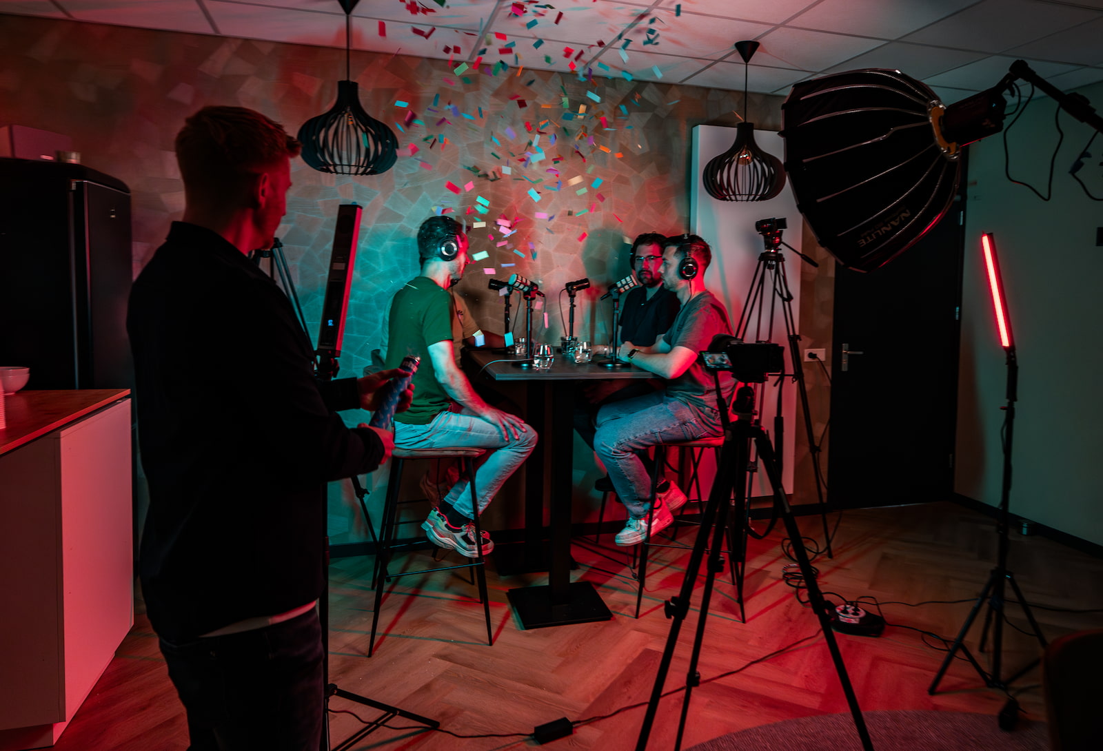Event podcast setup met meerdere microfoons